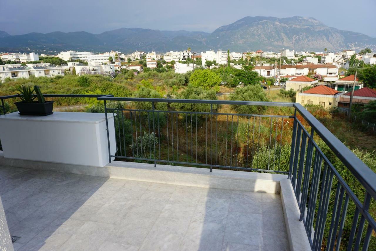 Allseasonsapartment Каламата Экстерьер фото